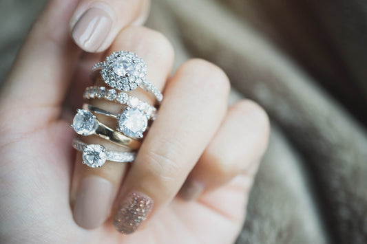 lab grown diamond engagement rings